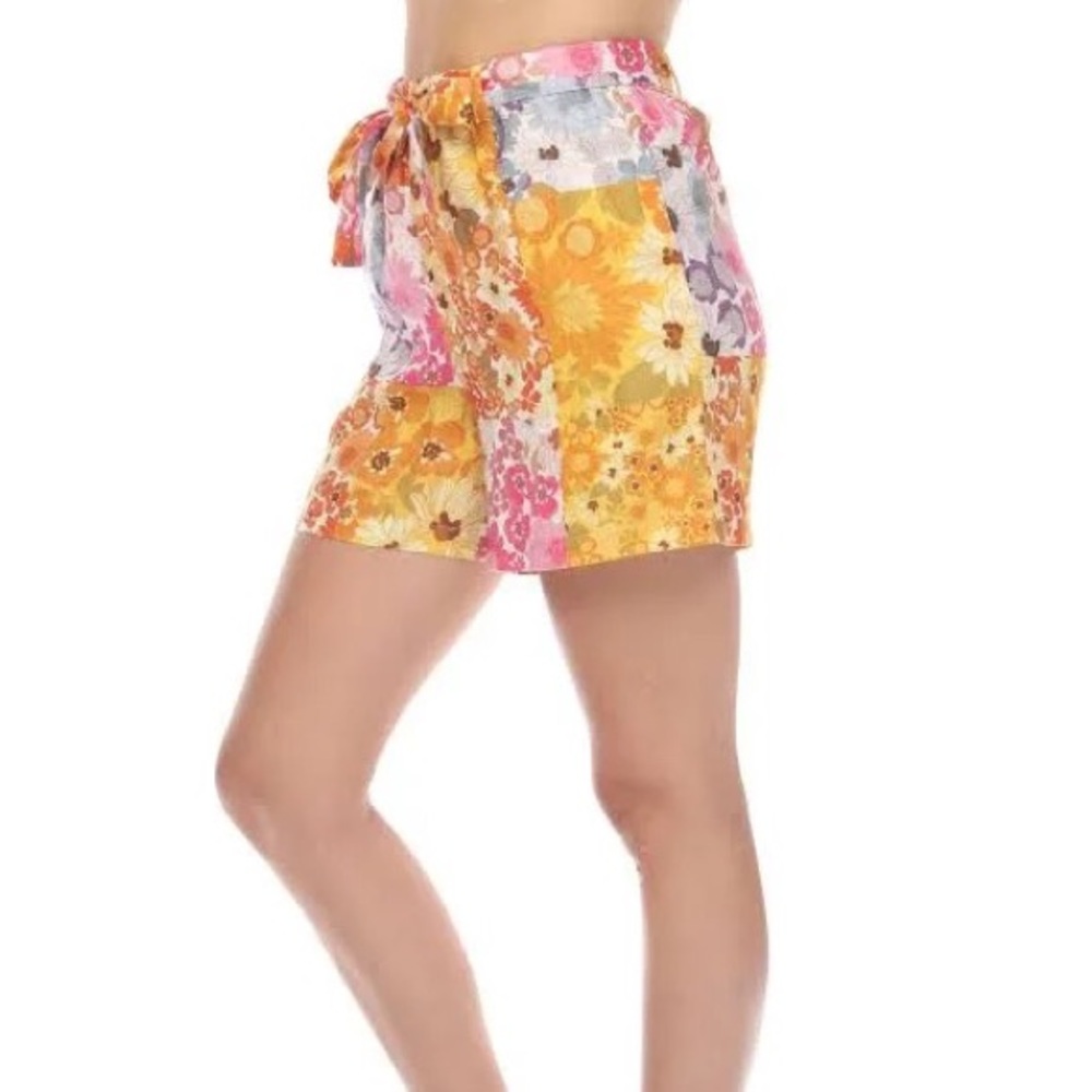 NEVER WORN Johnny Was Patchwork shorts sz. XL - Picture 2 of 3